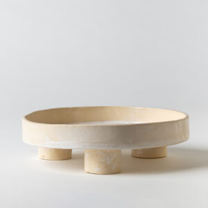 Cream tripod bowl
